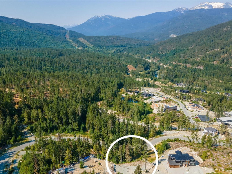9329 Warbler Way, Whistler, V8E 1M1 | Image 2