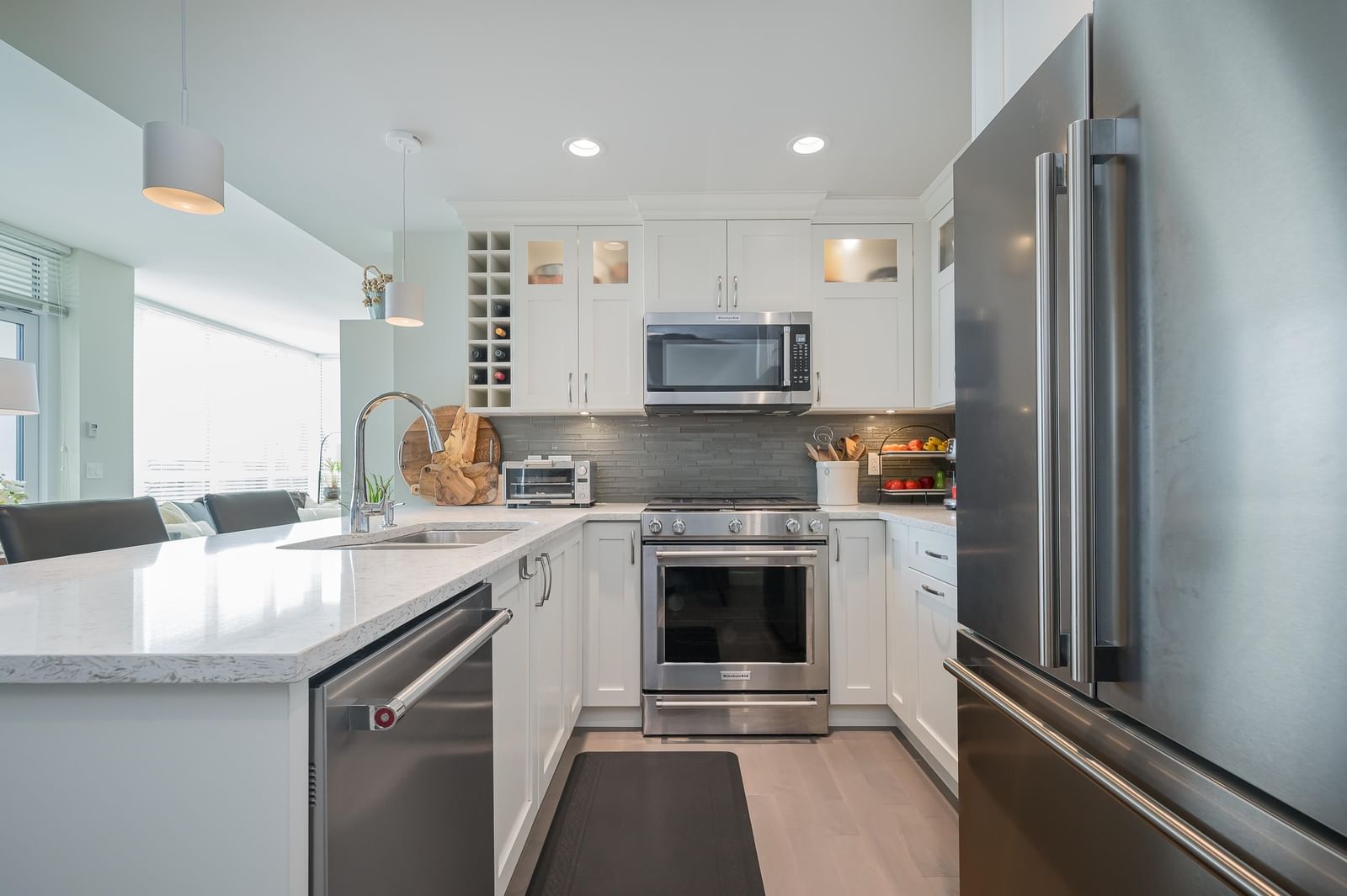 Listing Image 9
