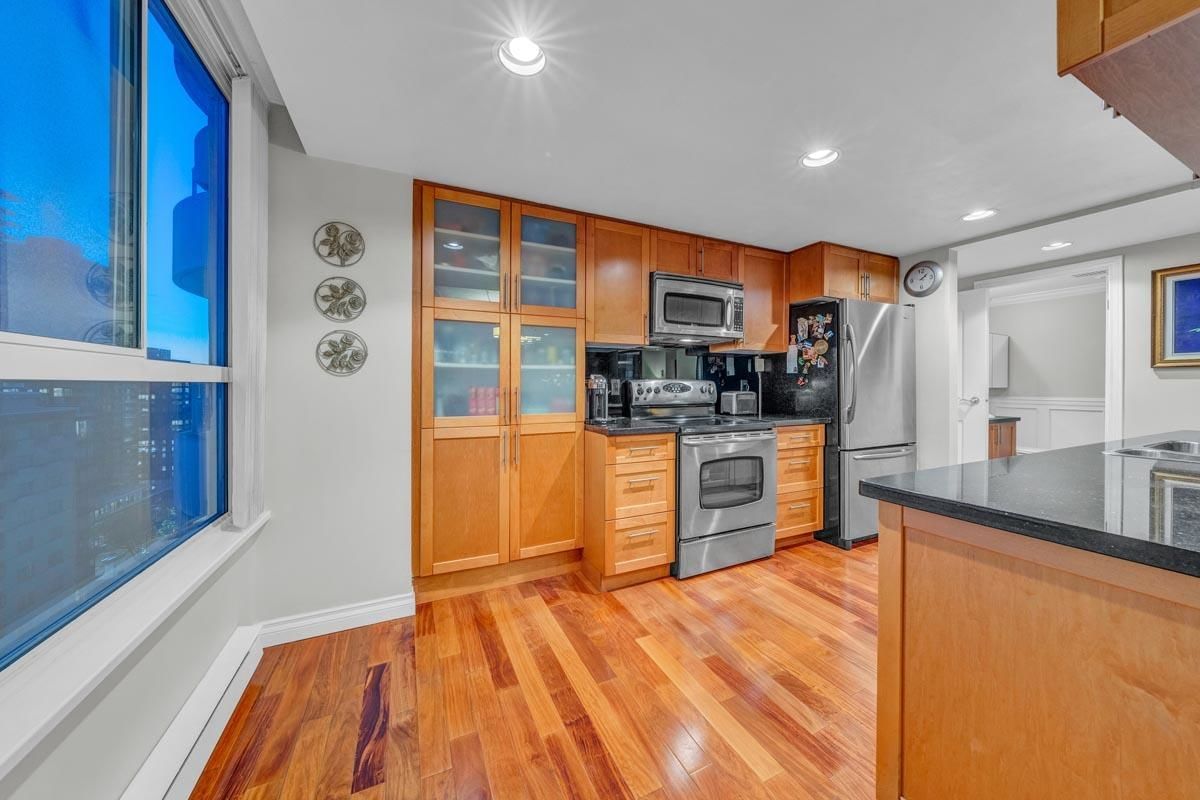 Listing Image 5