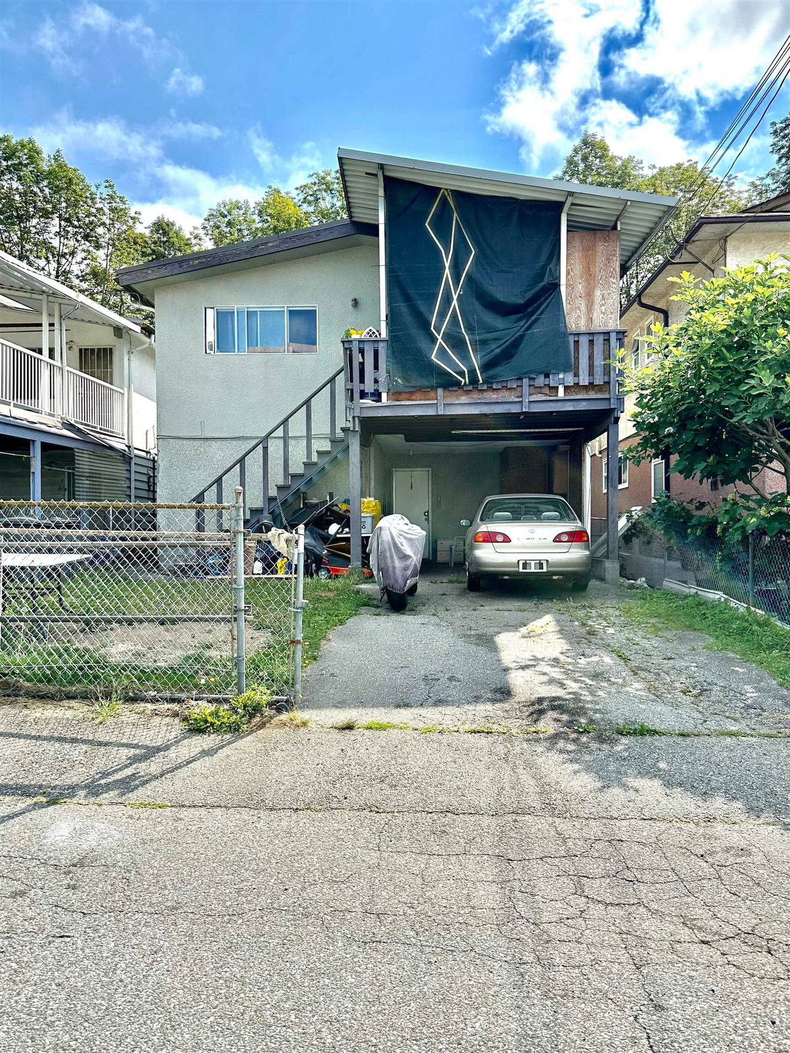Listing Image 3