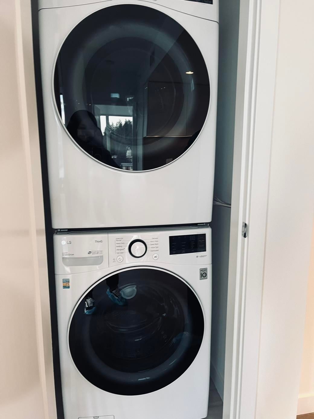 Listing Image 12