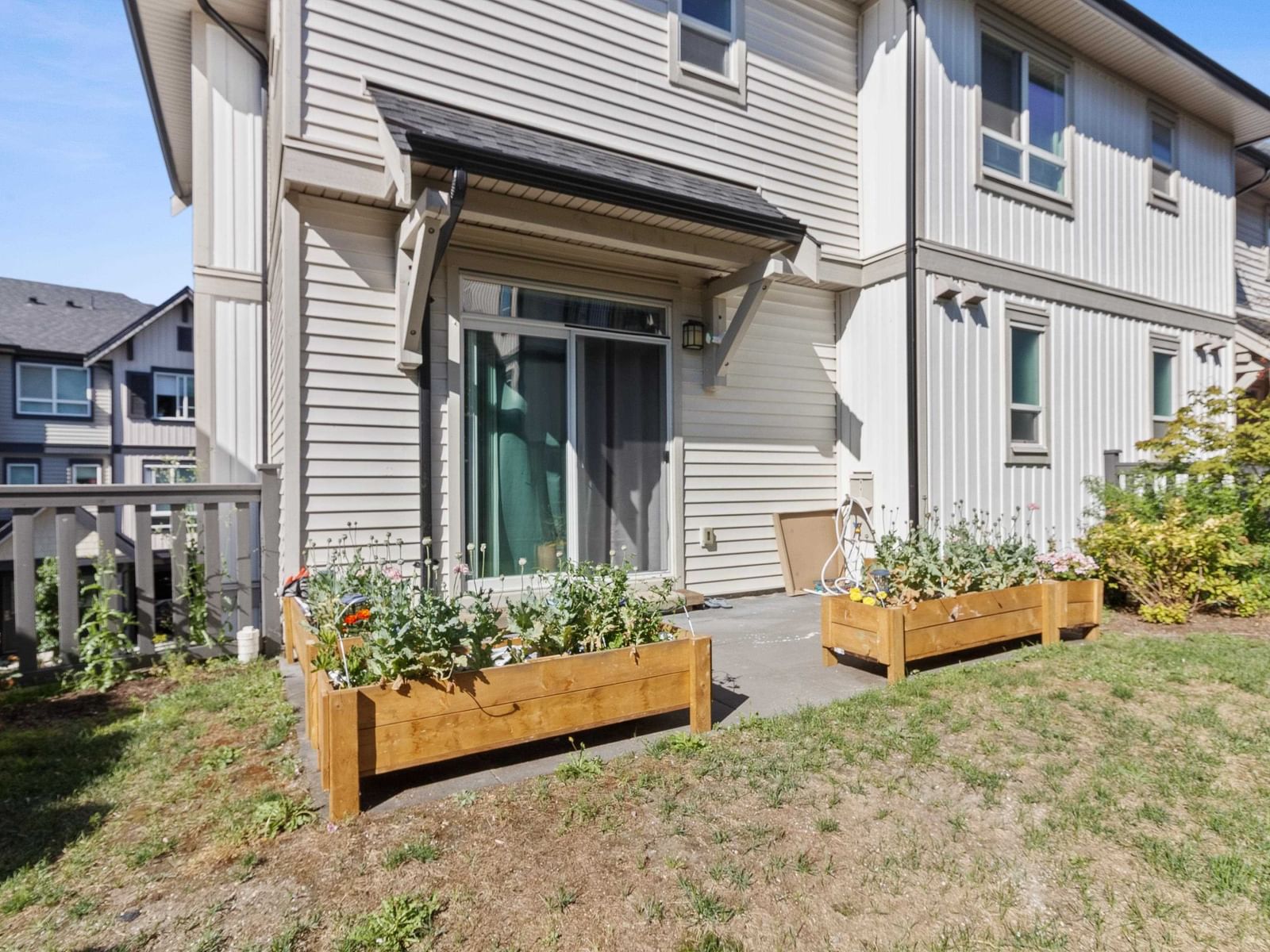 Listing Image 8