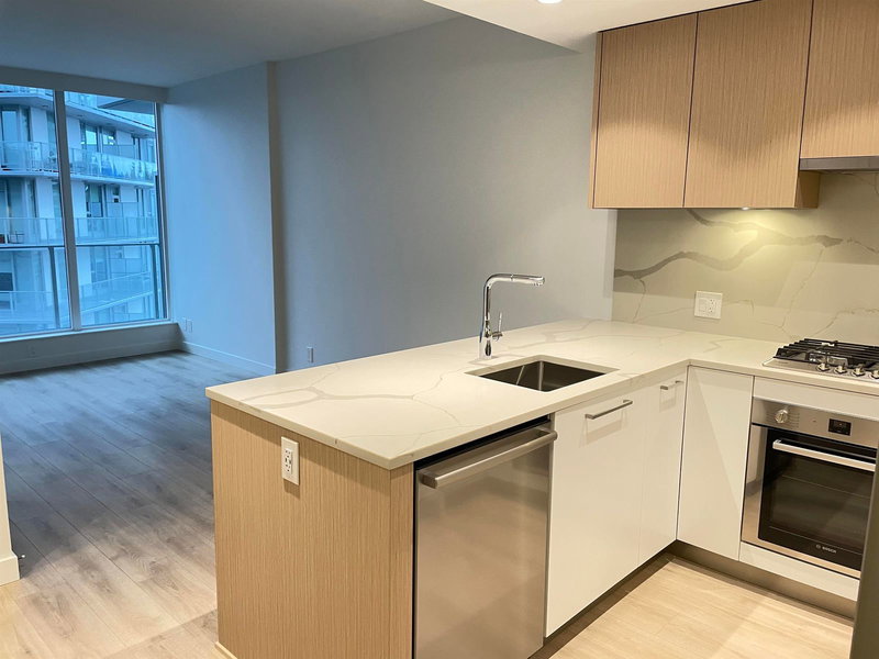 806 - 567 Clarke Road, Coquitlam, V3J 0K7 | Image 2