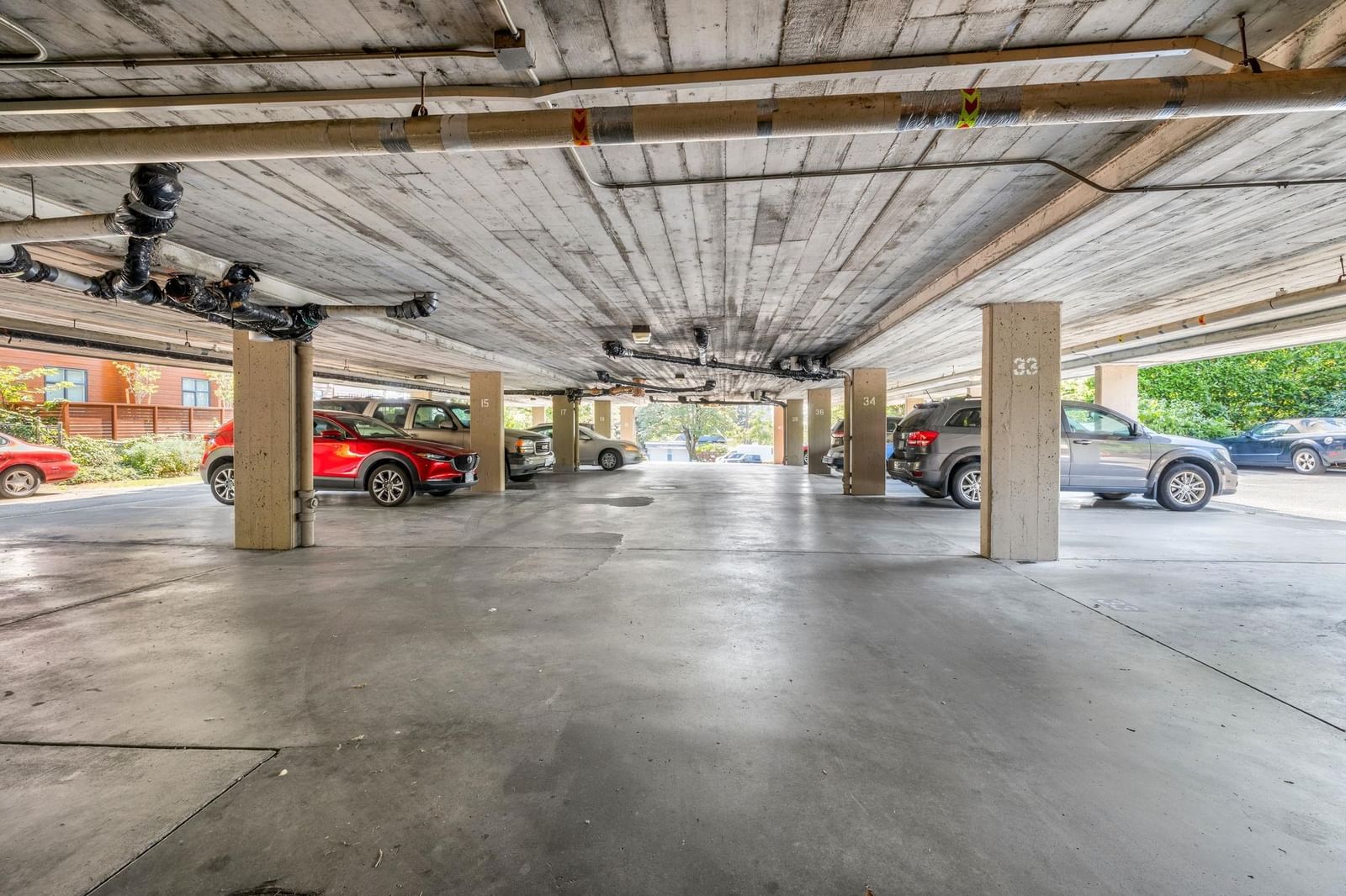 Listing Image 21