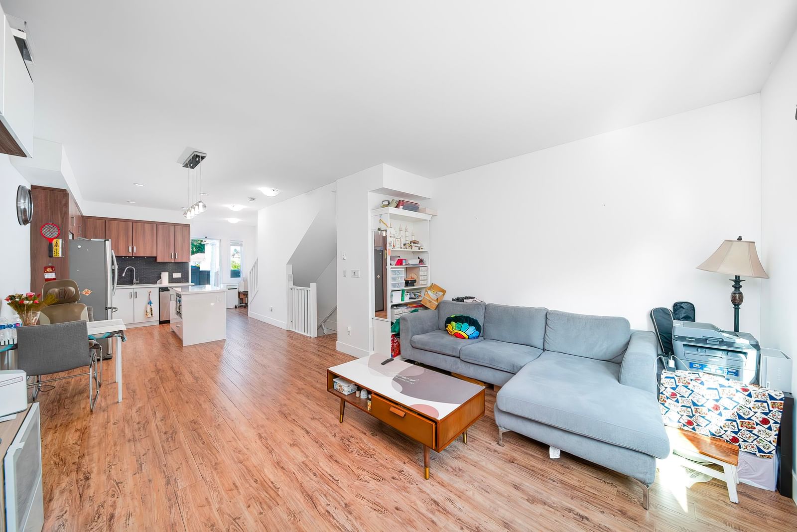 Listing Image 9
