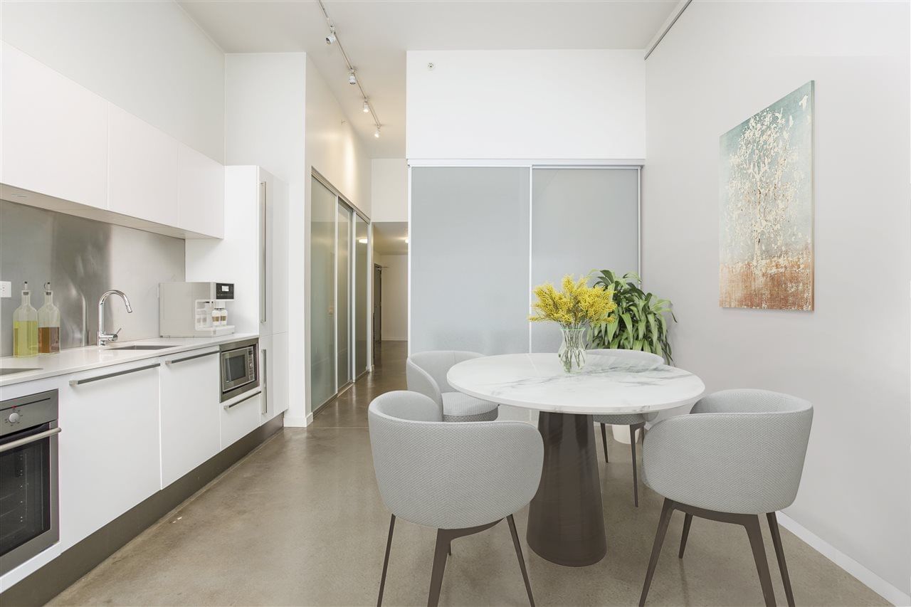 Listing Image 10