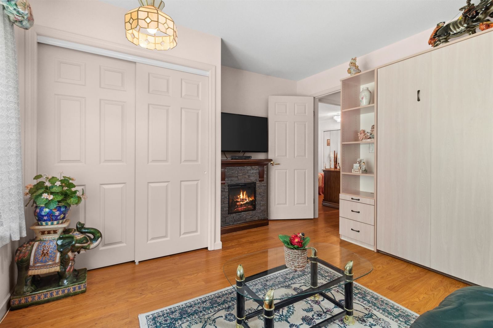 Listing Image 16