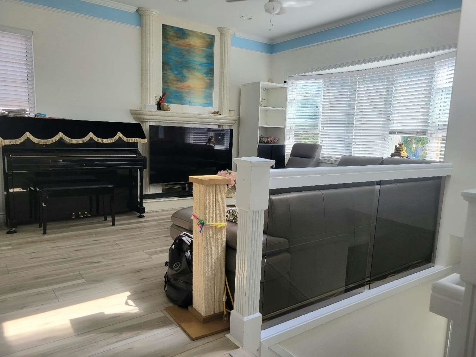 Listing Image 5