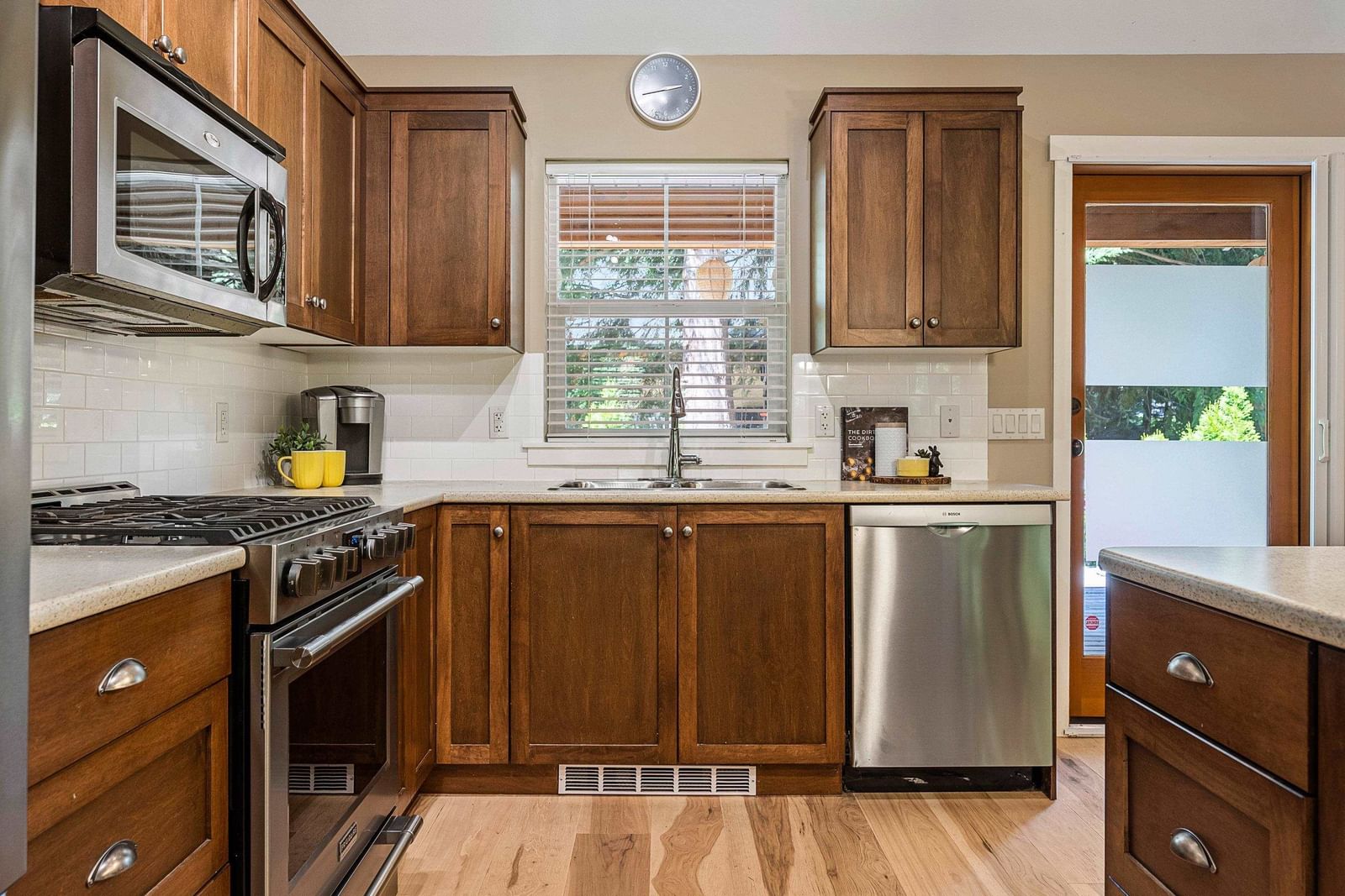 Listing Image 13