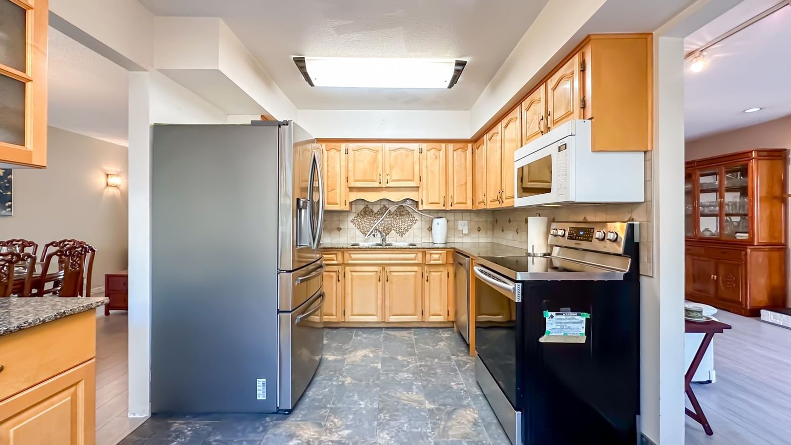 Listing Image 13