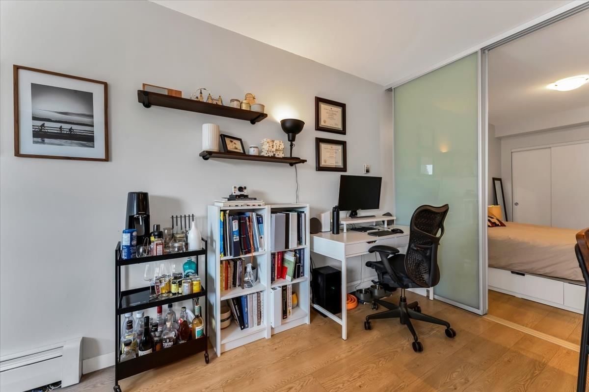 Listing Image 14