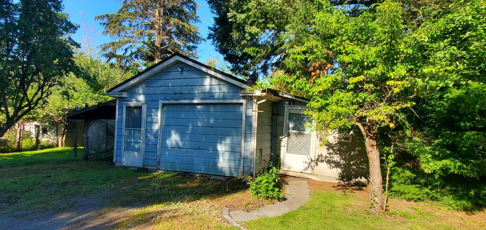 Listing Image 8