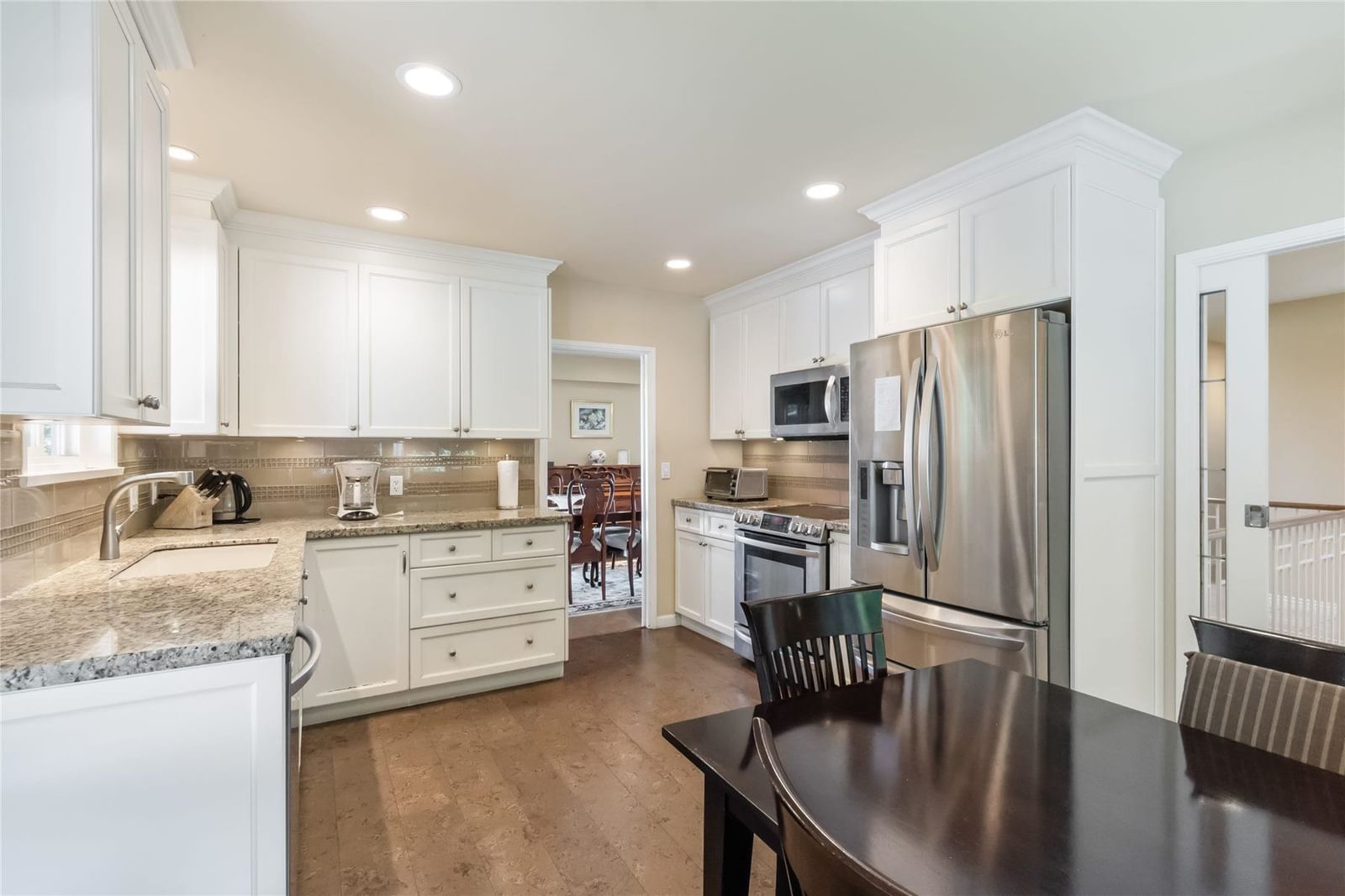 Listing Image 15