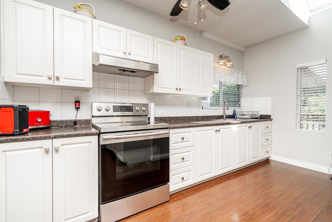 Listing Image 14