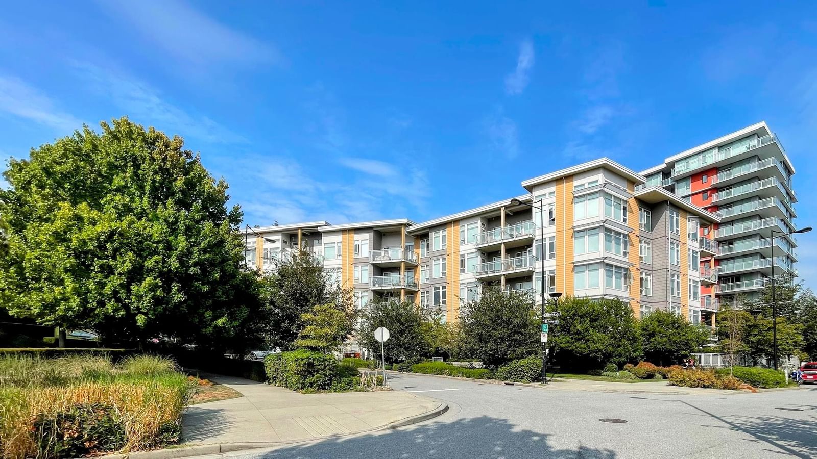 Listing Image 19
