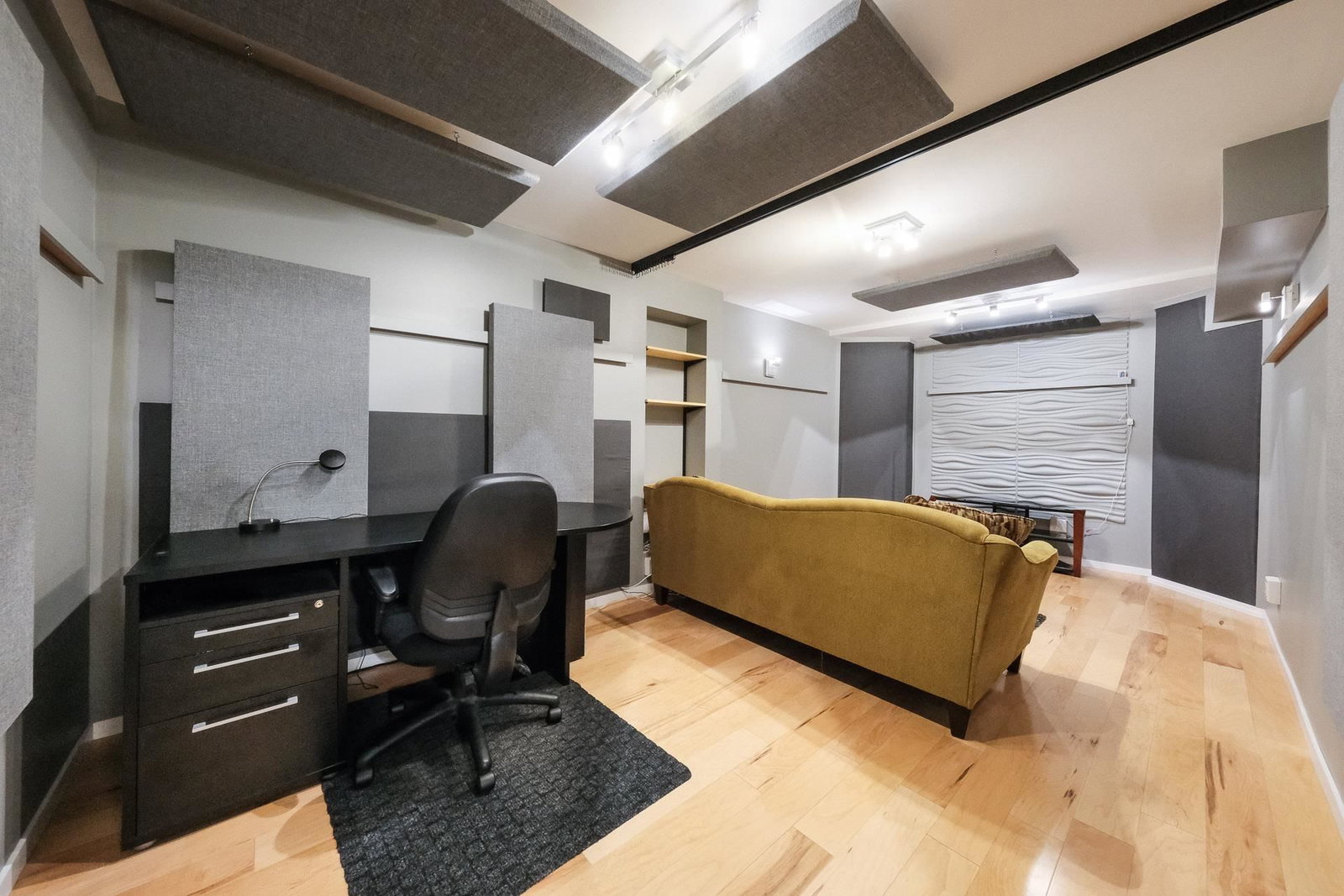 Listing Image 16