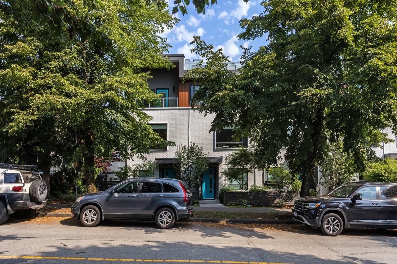Listing Image 32