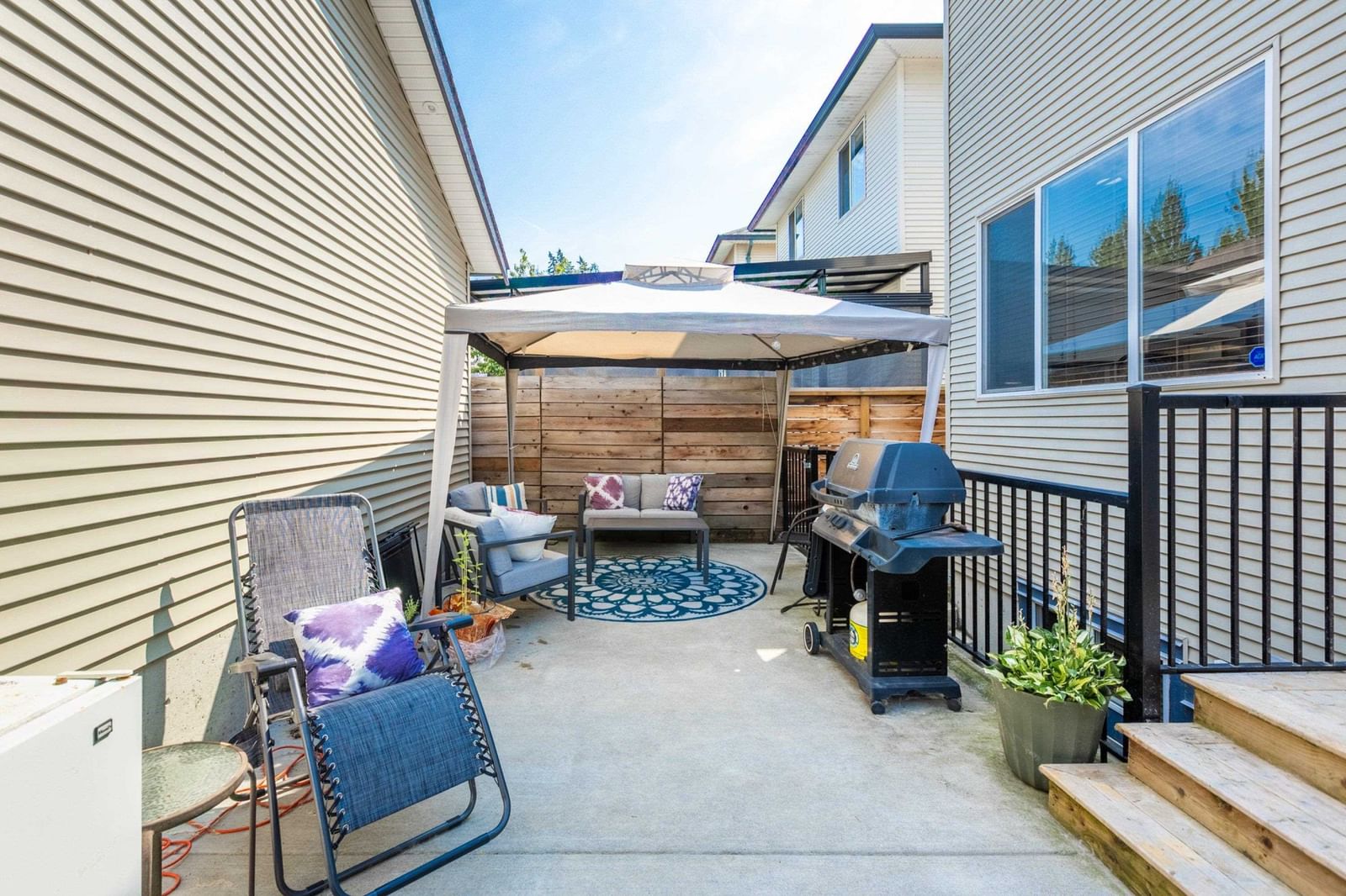 Listing Image 24