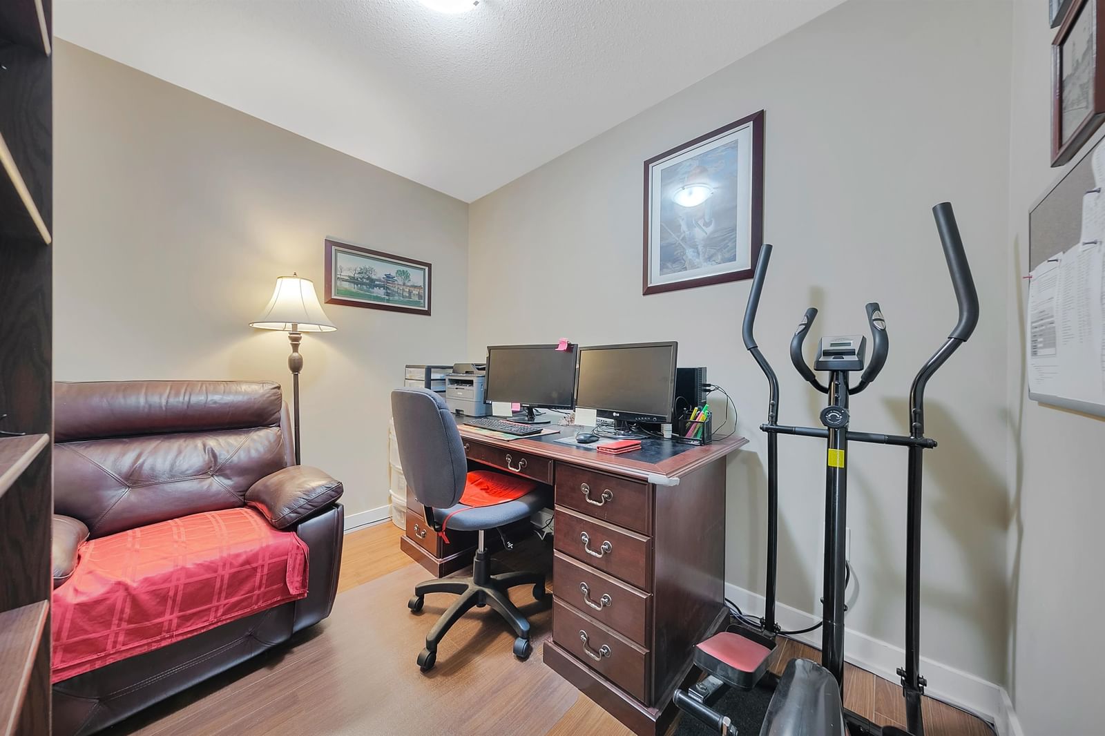 Listing Image 14