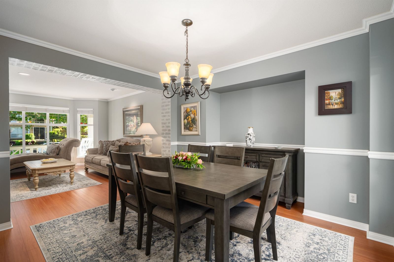 Listing Image 12