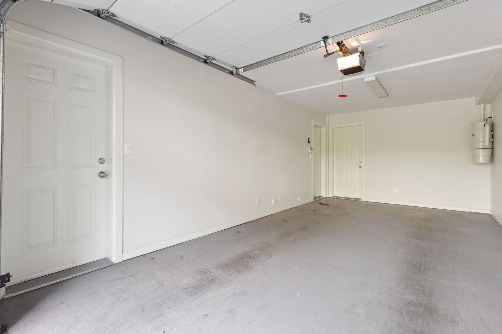 Listing Image 26