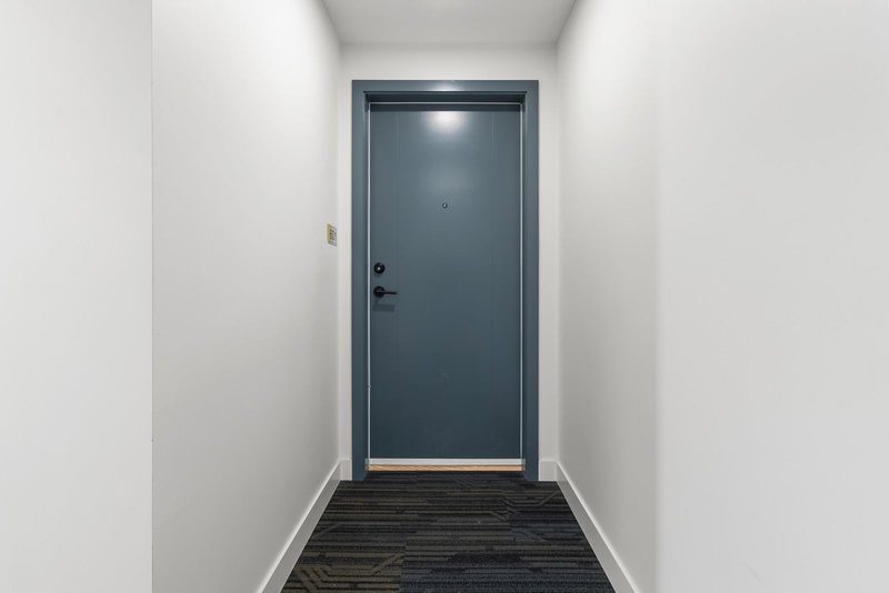 601 - 32838 Landeau Place, Abbotsford, V2S 0M6 | Image 2