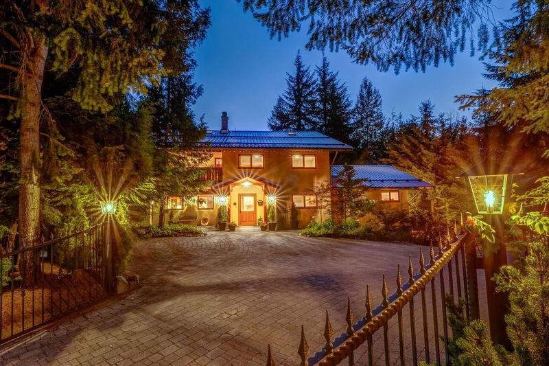 7055 Nesters Road, Whistler, British Columbia (MLS R2915100)