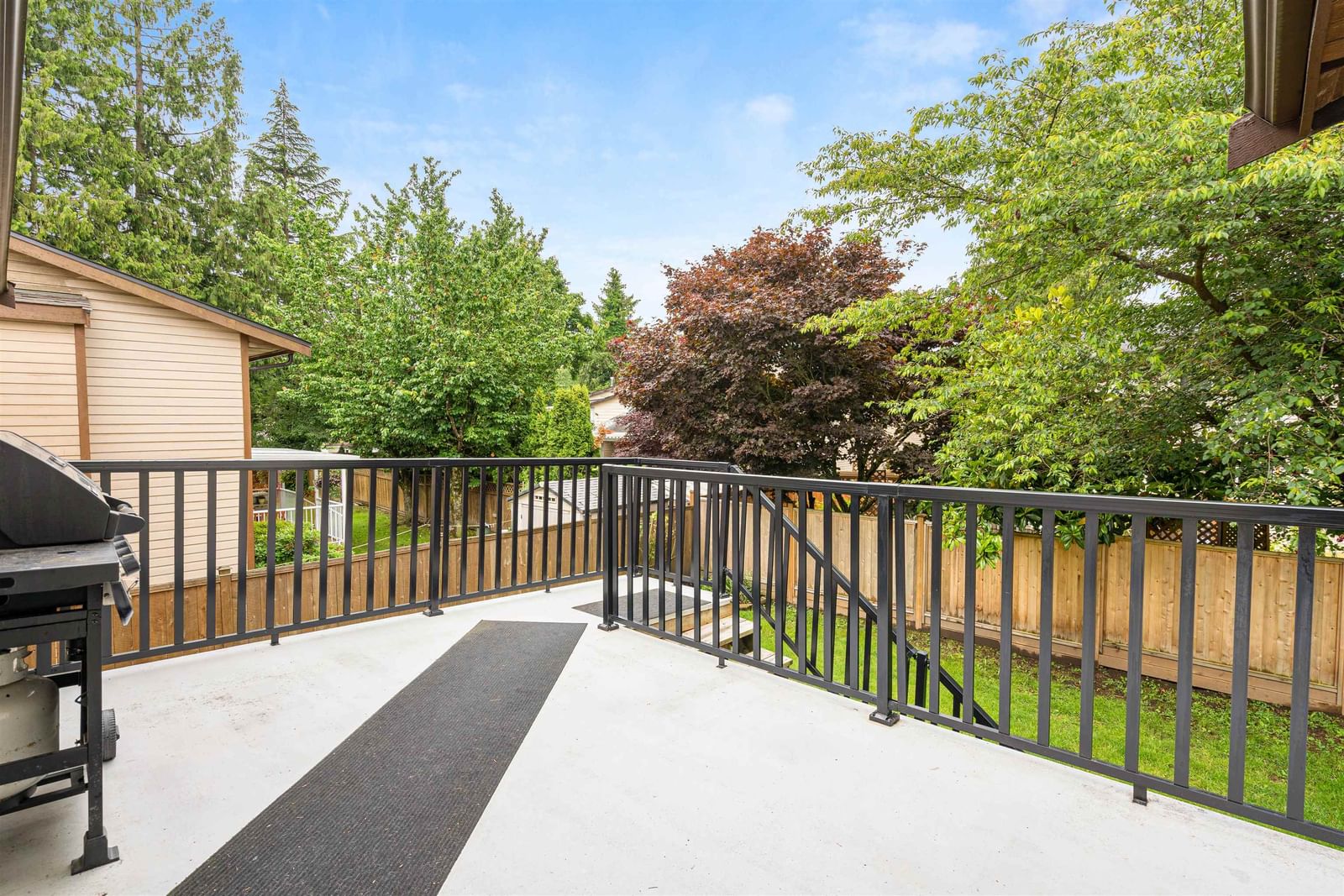 Listing Image 19