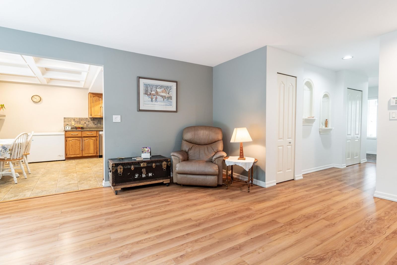 Listing Image 18