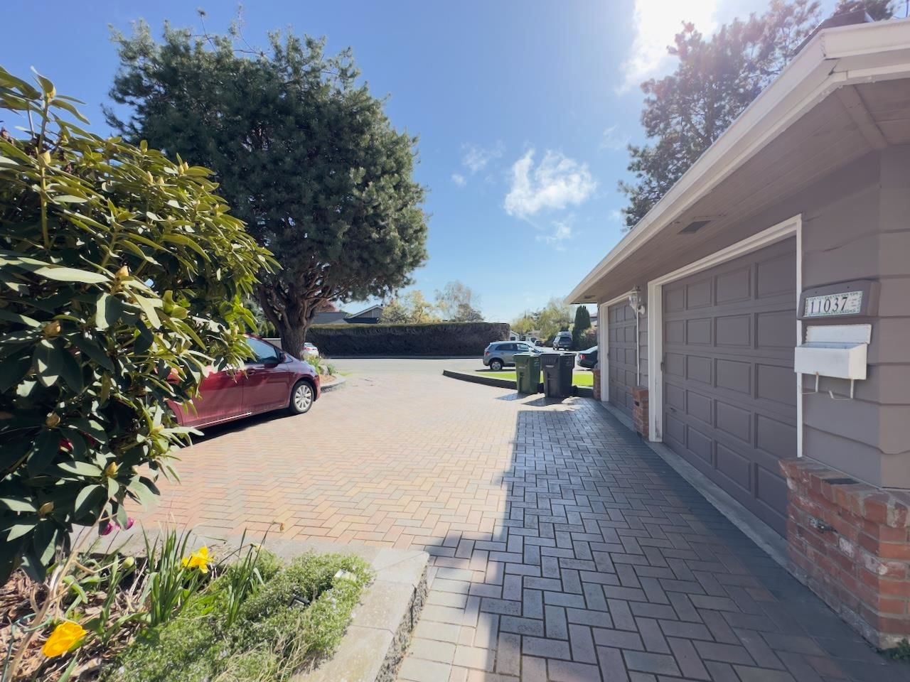 Listing Image 8
