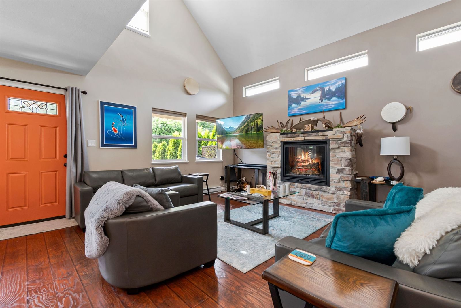 Listing Image 11