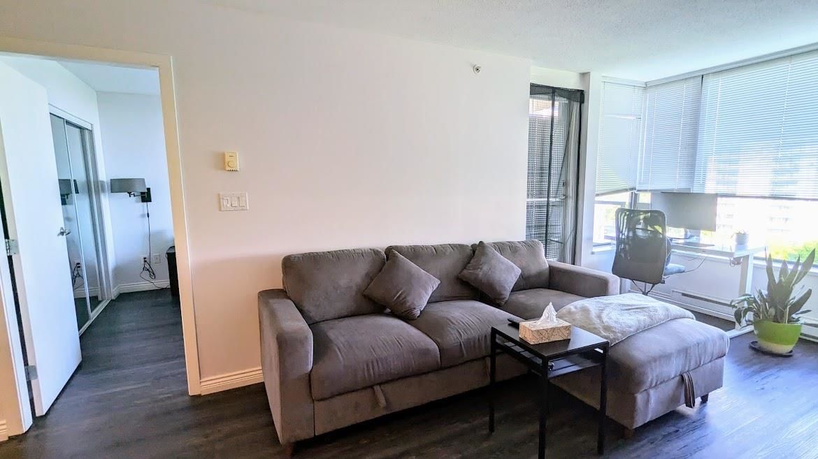 Listing Image 8