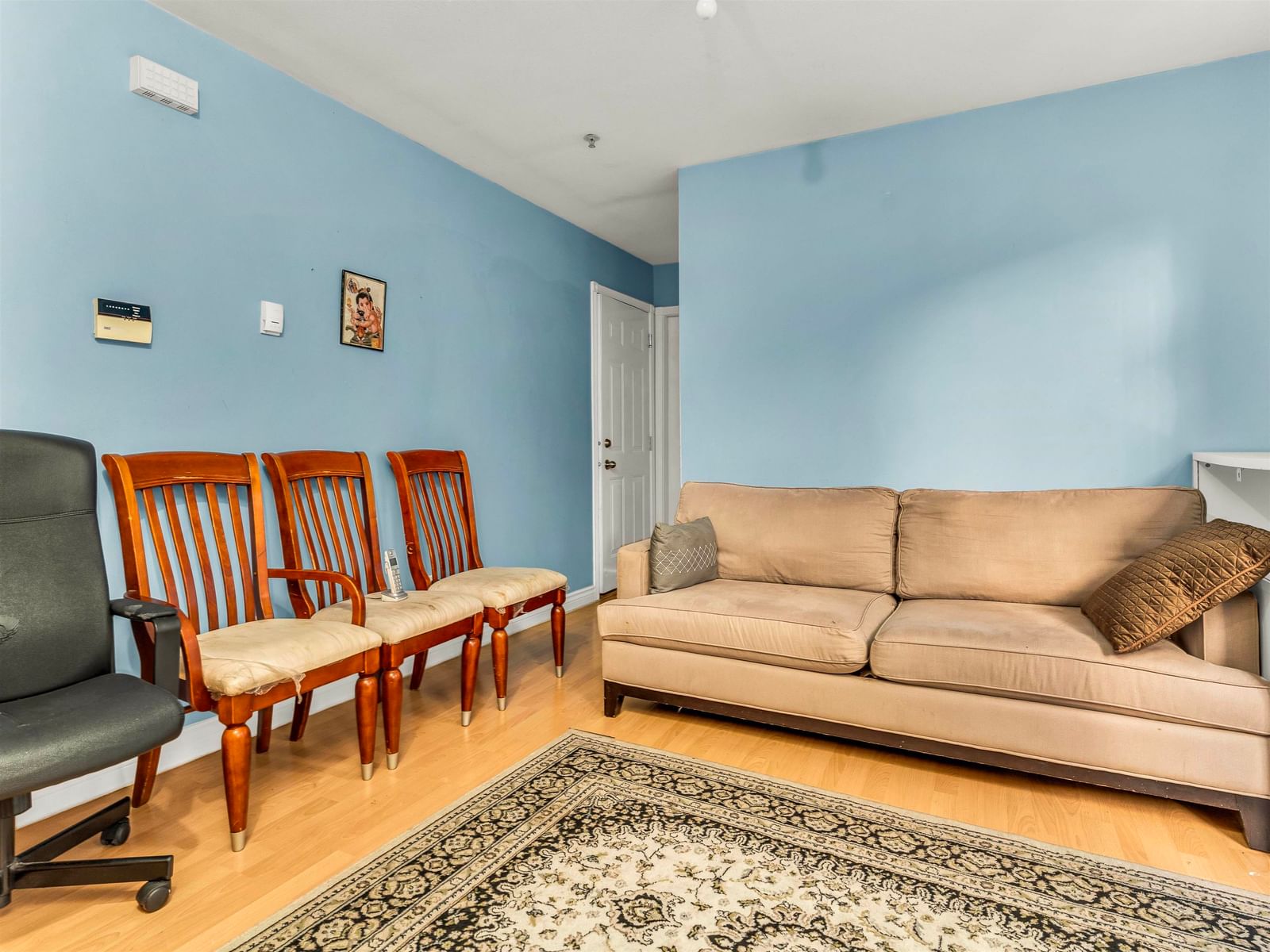 Listing Image 25
