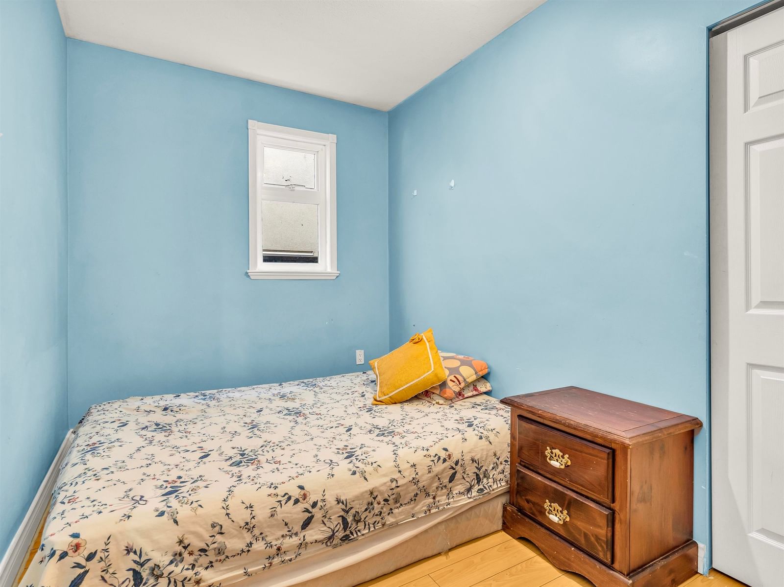 Listing Image 32