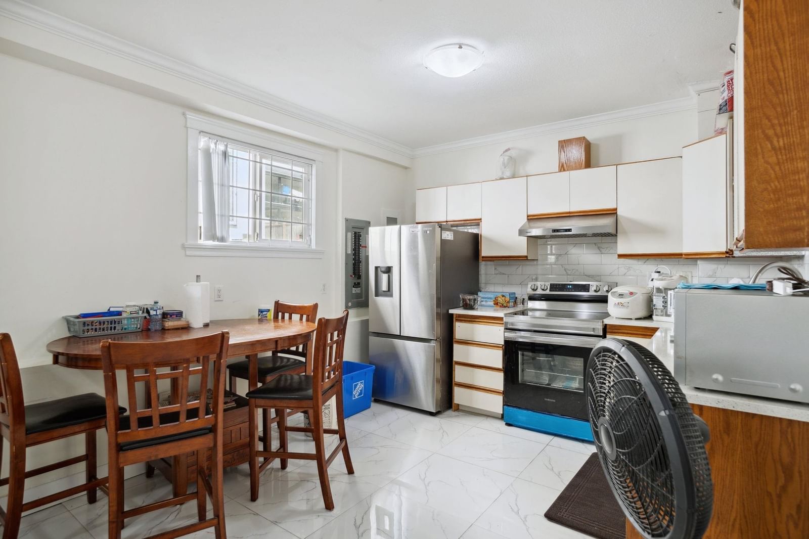 Listing Image 20