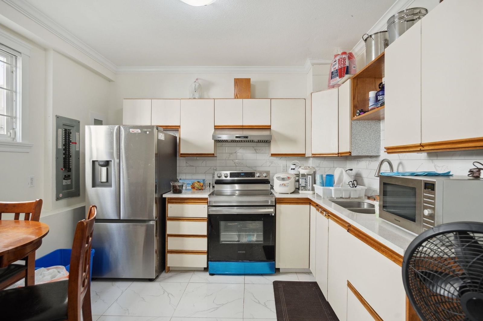 Listing Image 21