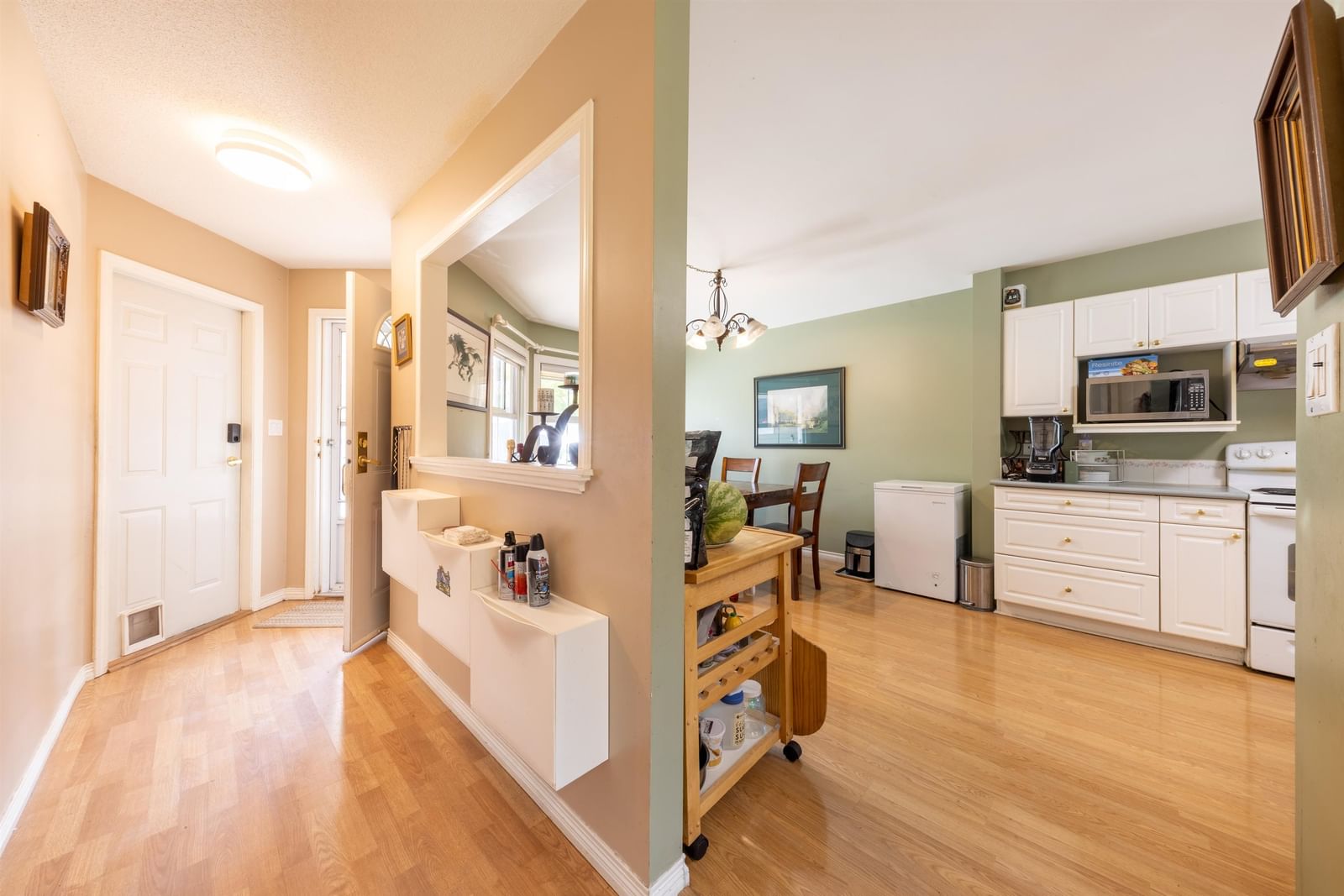Listing Image 13