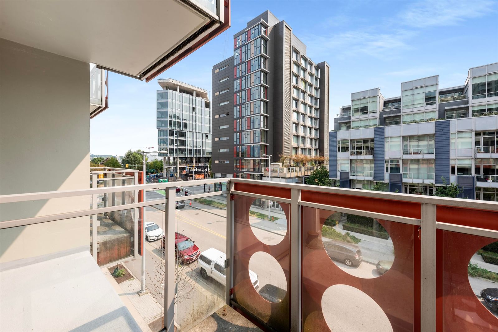 Listing Image 12