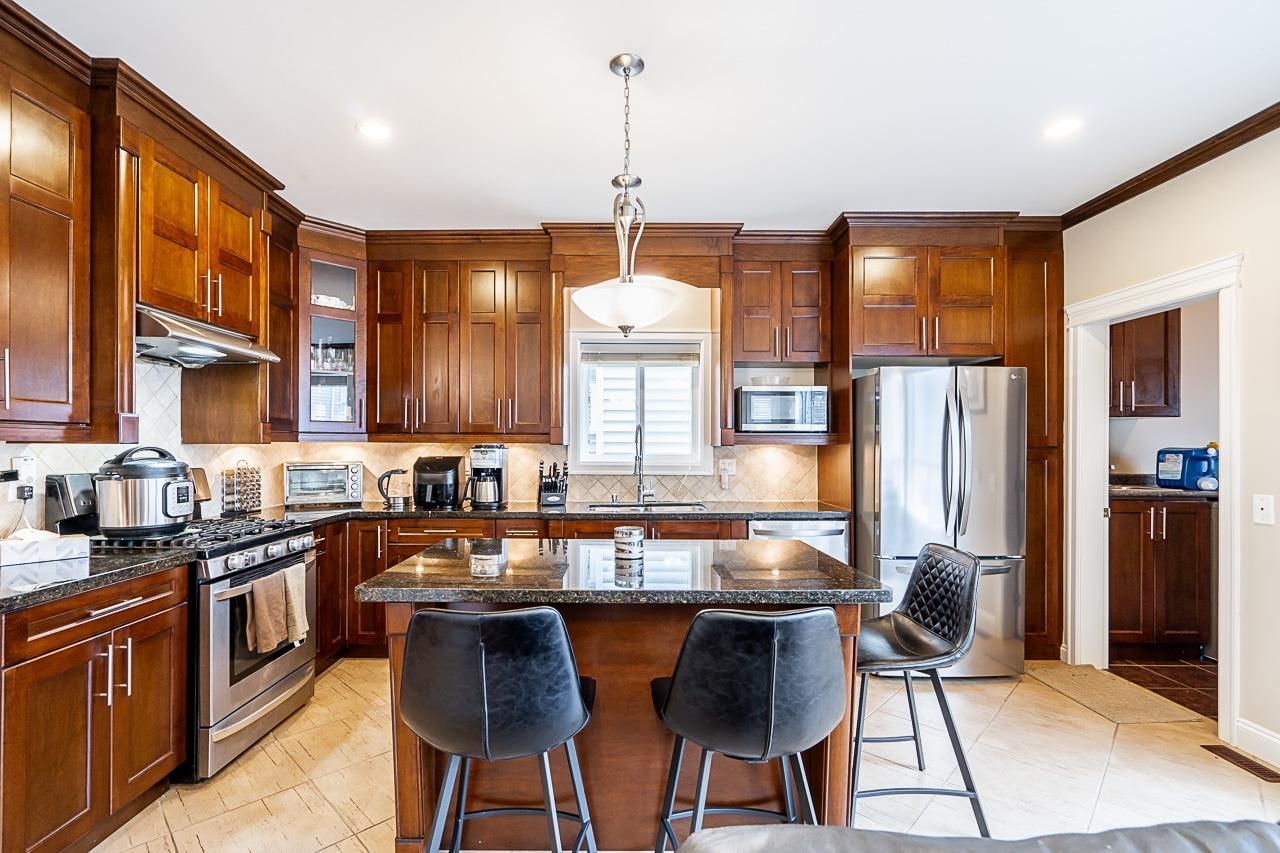 Listing Image 10