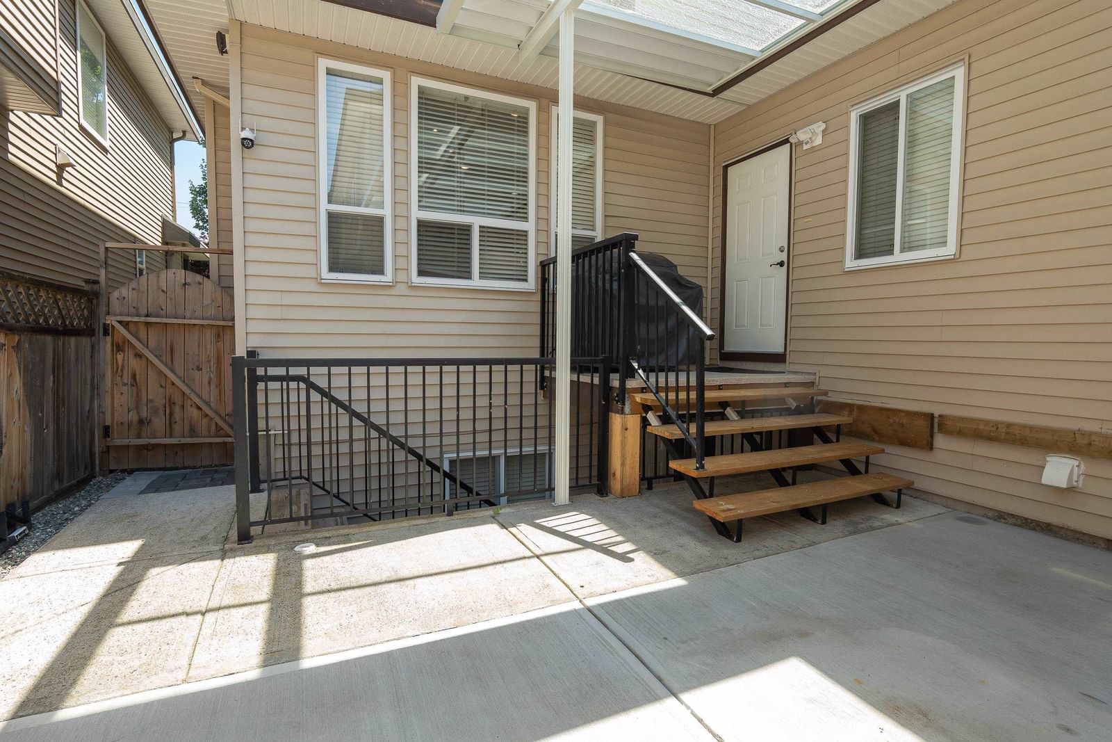 Listing Image 32
