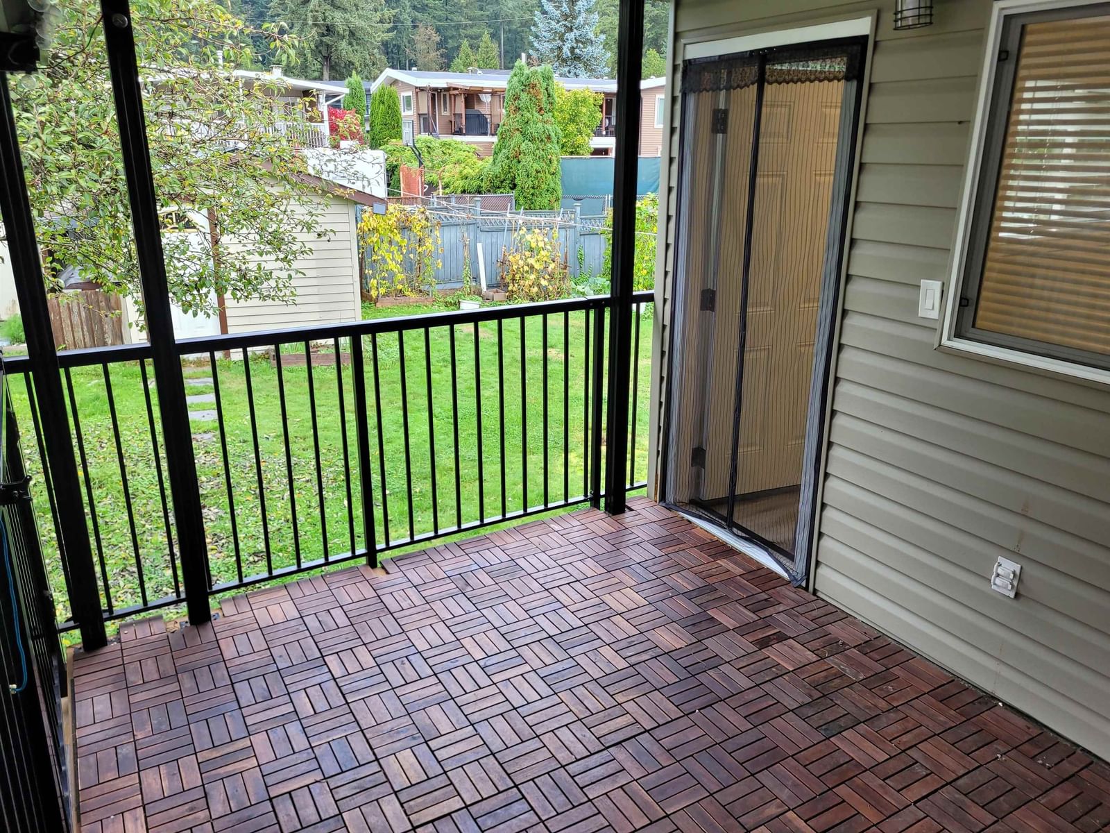 Listing Image 15