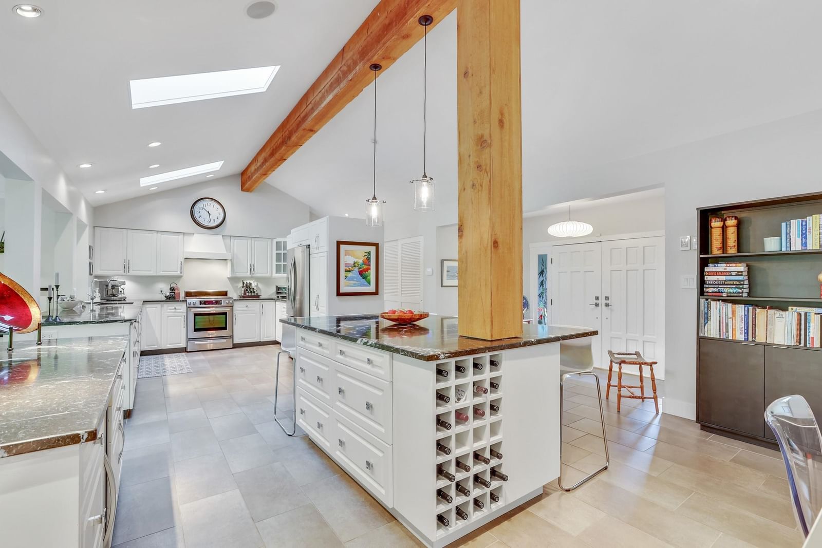 Listing Image 9