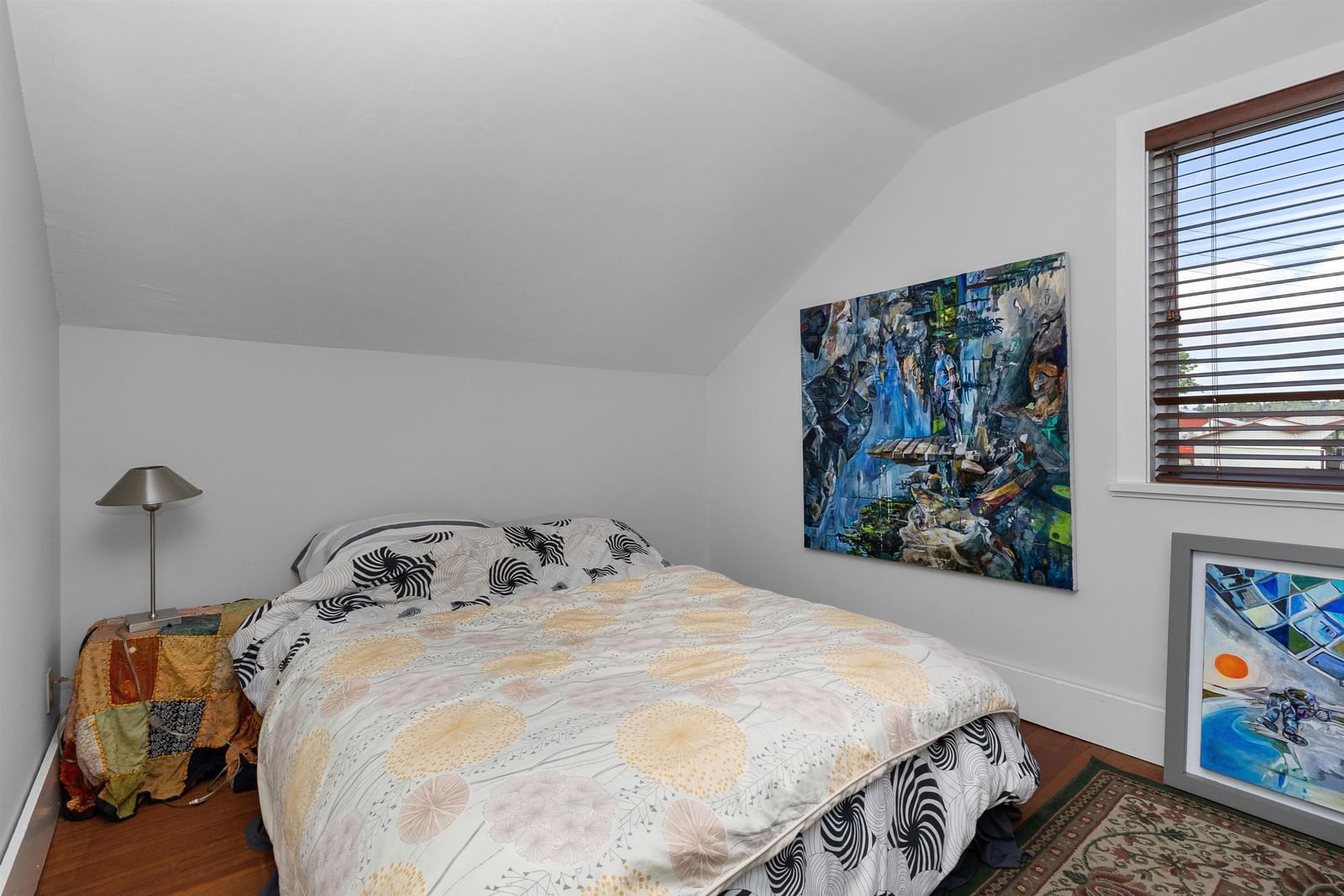 Listing Image 17