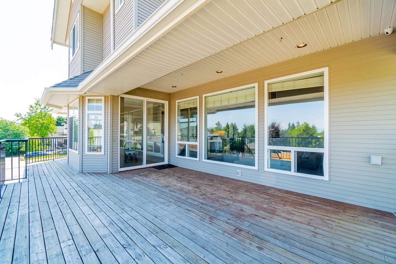 Listing Image 16