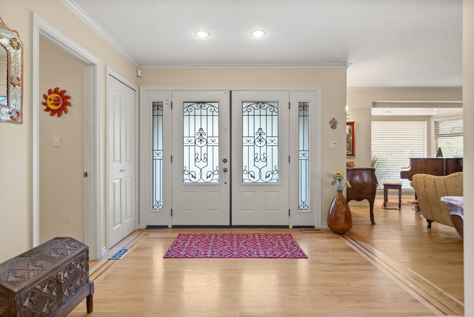 Listing Image 9