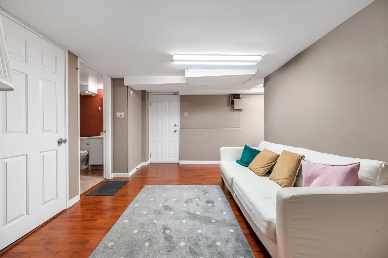 Listing Image 15