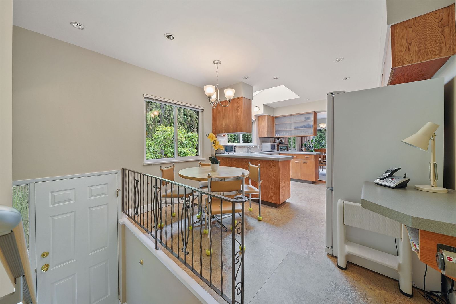 Listing Image 18