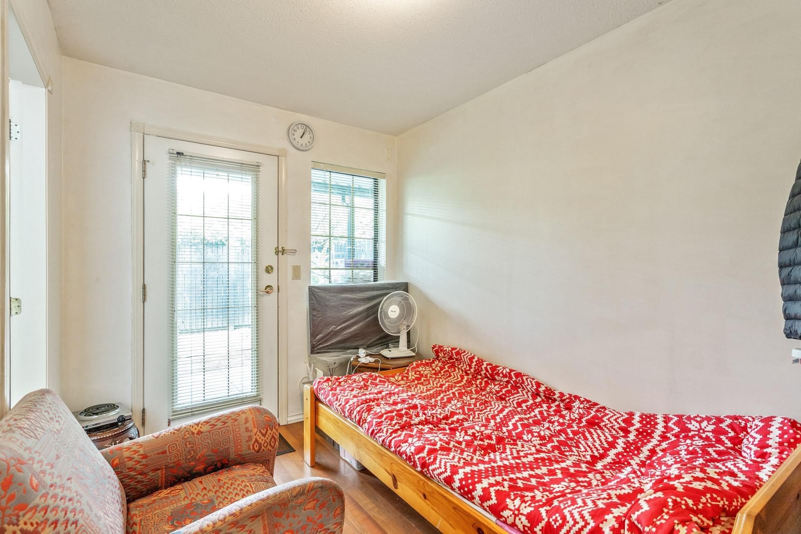 Listing Image 21