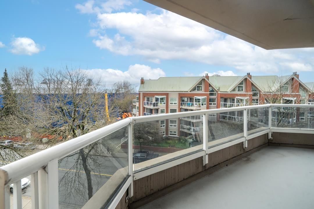 Listing Image 18