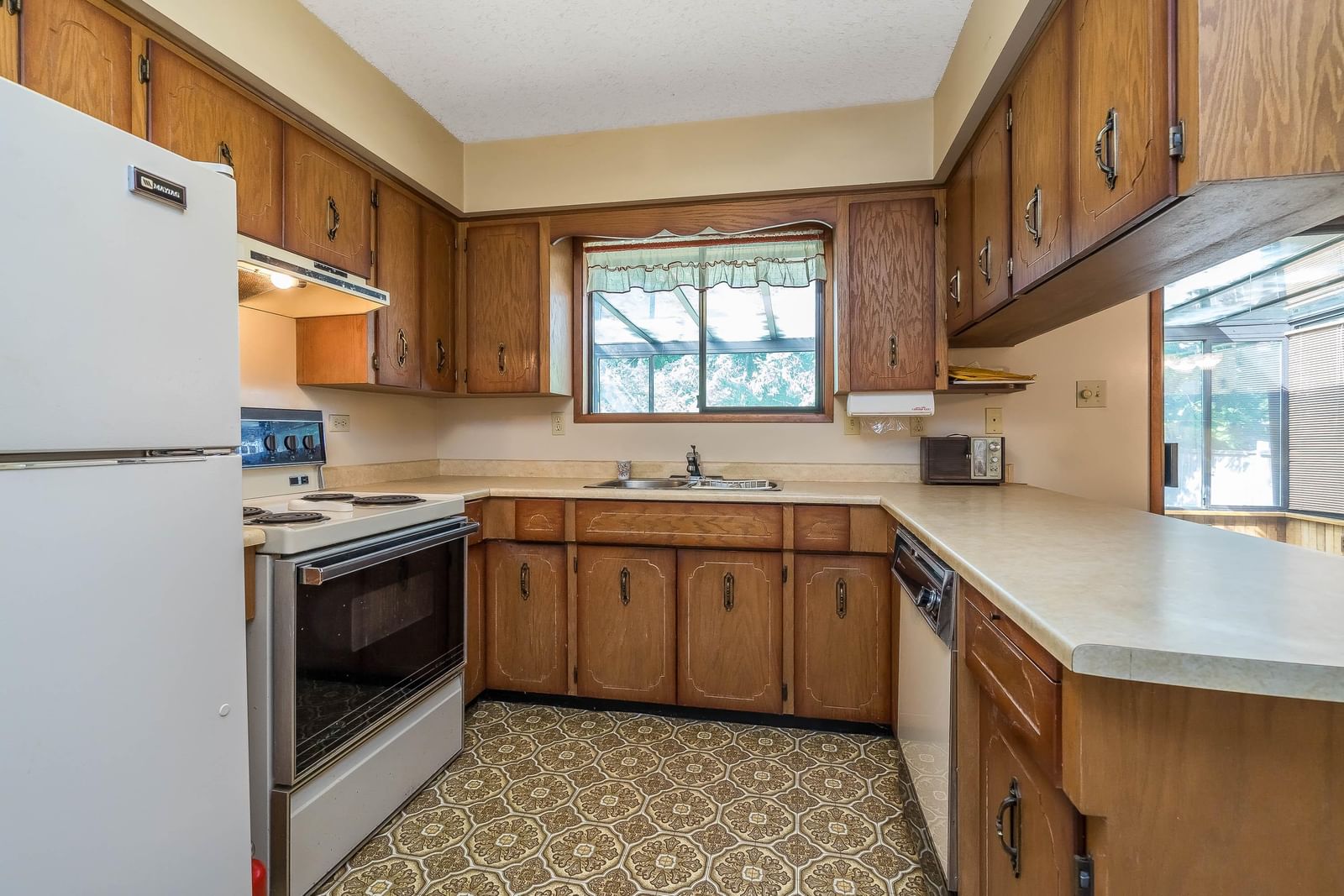 Listing Image 15